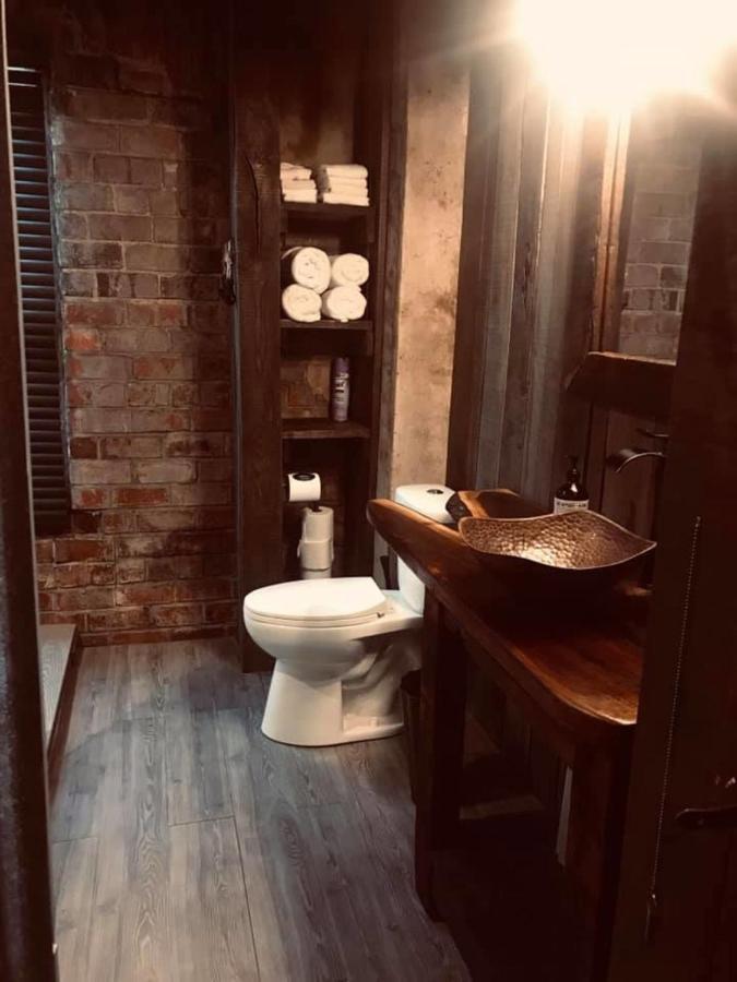 Hocking Hills Rusty Lofts Apartment โลแกน ภายนอก รูปภาพ