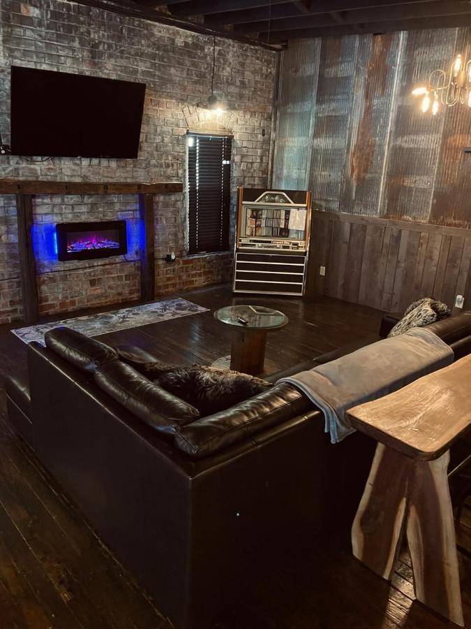 Hocking Hills Rusty Lofts Apartment โลแกน ภายนอก รูปภาพ