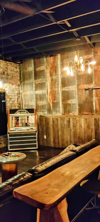 Hocking Hills Rusty Lofts Apartment โลแกน ภายนอก รูปภาพ