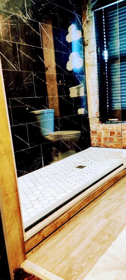 Hocking Hills Rusty Lofts Apartment โลแกน ภายนอก รูปภาพ