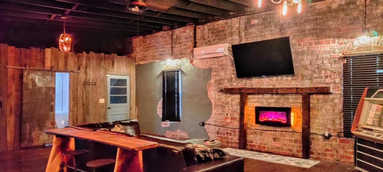 Hocking Hills Rusty Lofts Apartment โลแกน ภายนอก รูปภาพ