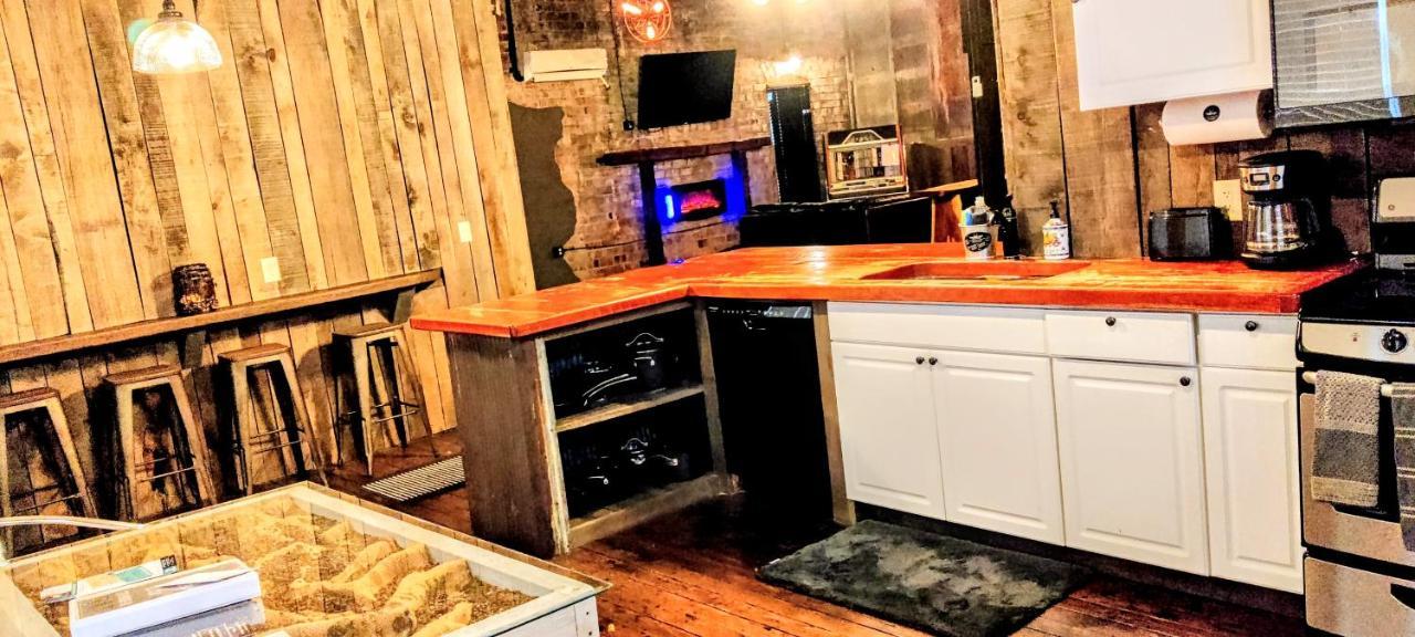 Hocking Hills Rusty Lofts Apartment โลแกน ภายนอก รูปภาพ