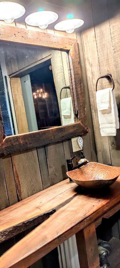 Hocking Hills Rusty Lofts Apartment โลแกน ภายนอก รูปภาพ